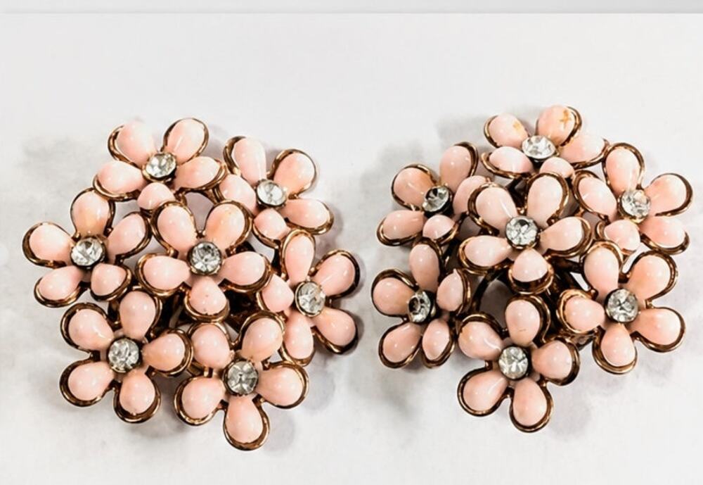 Vintage Pink Flower Clip-on Earrings 1.5" Large Copper-tone Lucite rc22